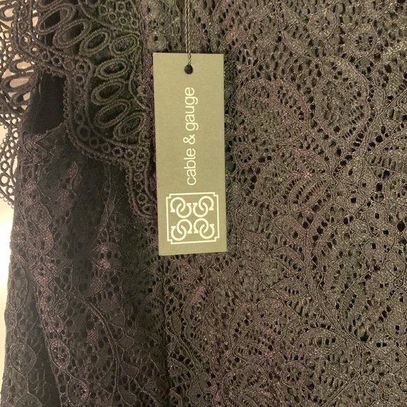 Cable & Gauge women's top - Picture 3 of 4